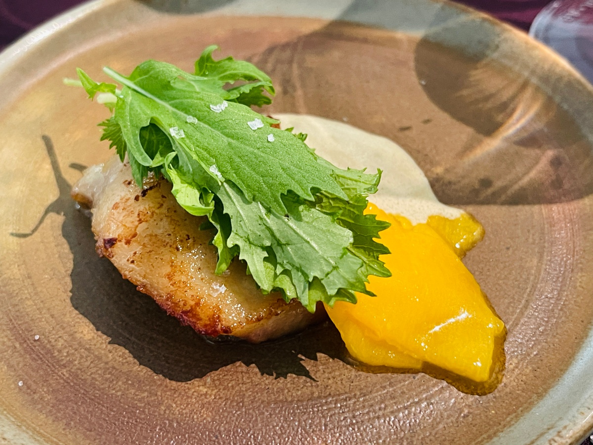 Pork jowl/ Tonnato/ Mango with Blanc de Blancs (Food pairing prepared by Chef Lihan Lin)