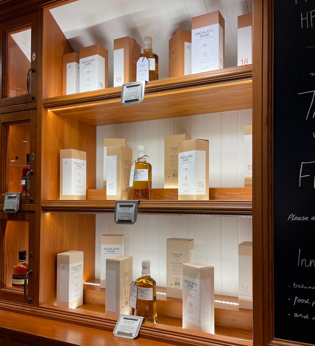 蘇格蘭酒廠之旅 – Highland Park Distillery - 第11張圖 Highland Park的新包裝 ~