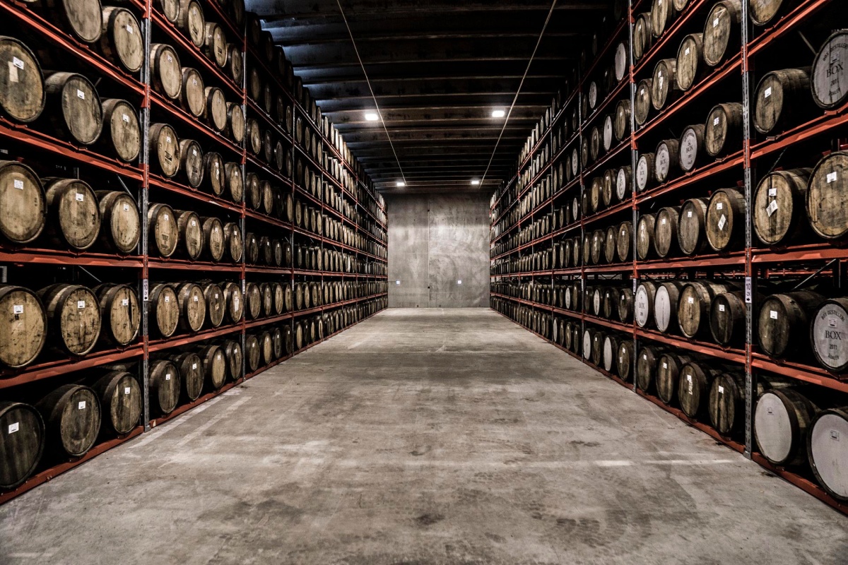 酒廠的三號倉庫 (Photo from highcoastwhisky.se)