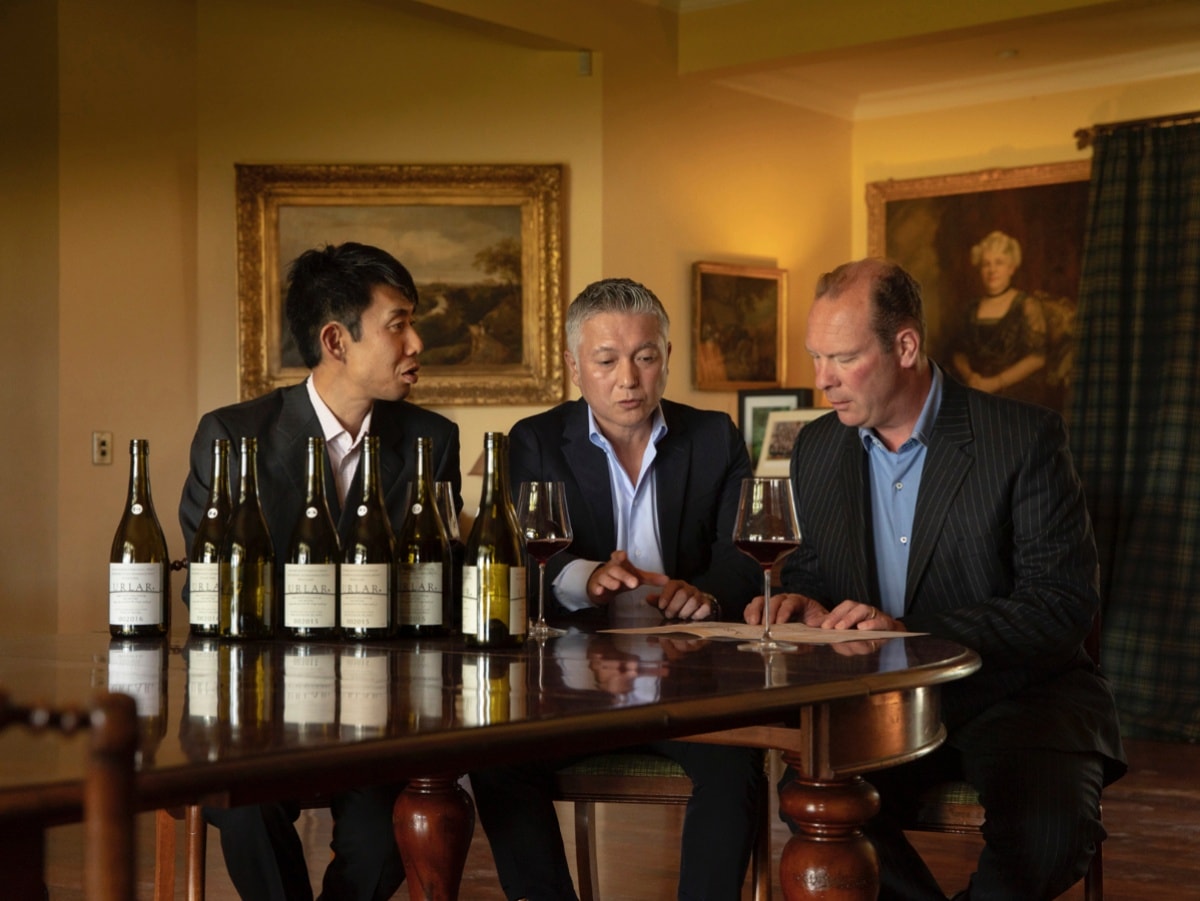 來自東京的釀酒師小山浩平、西陽一郎、與Urlar酒莊創辦人Angus Thomson (圖片來源：)