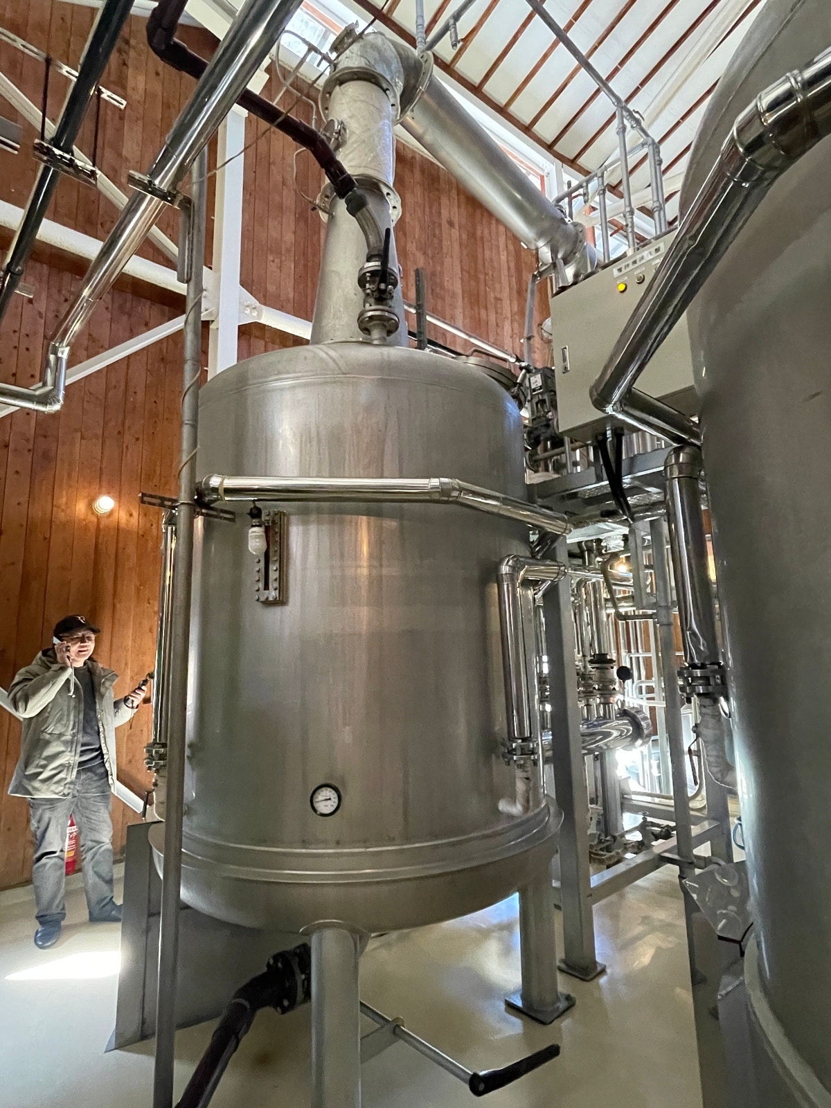 尾鈴山蒸留所的不鏽鋼初餾器